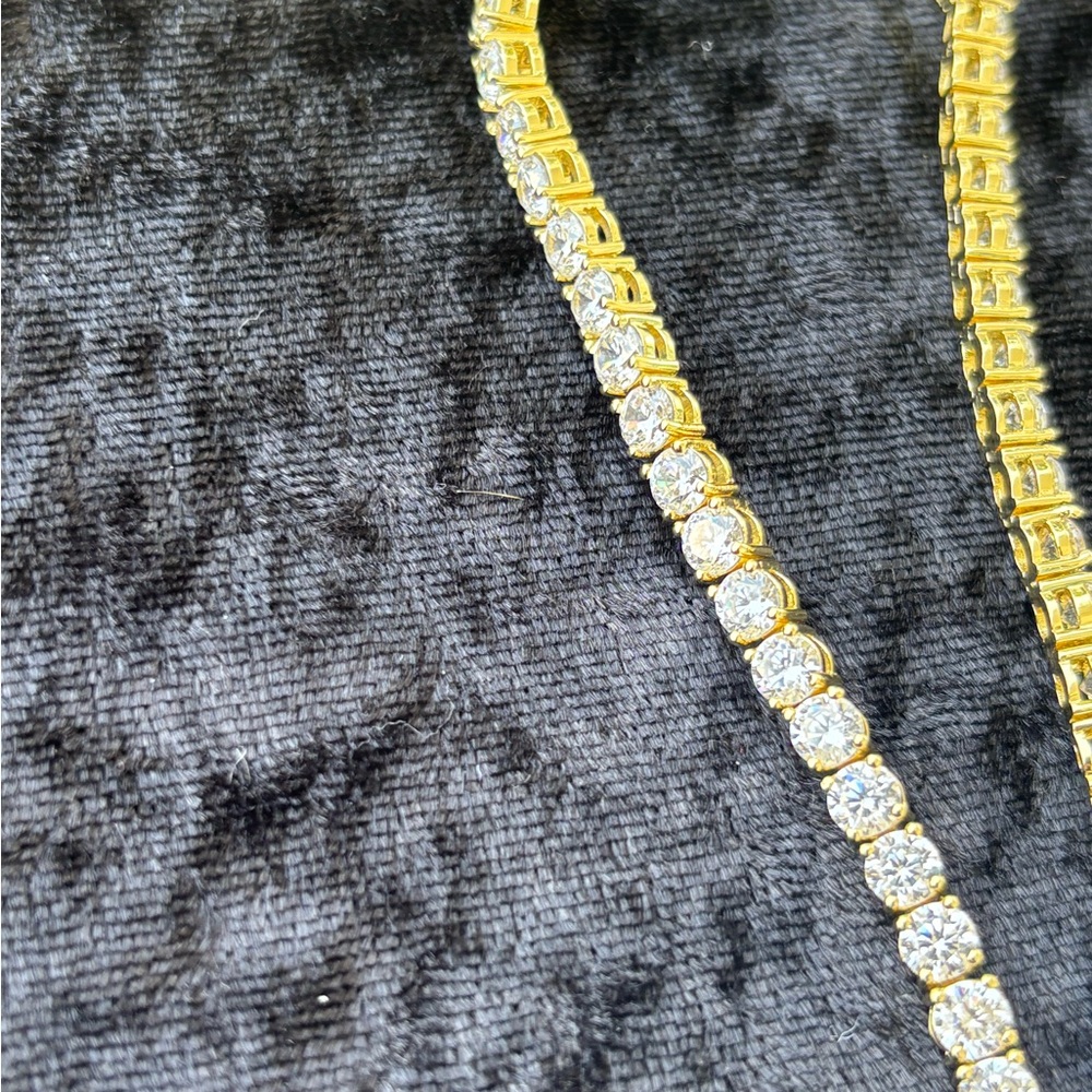 Elegant Silver Tennis Ankle  Bracelet - Picture 4 of 5